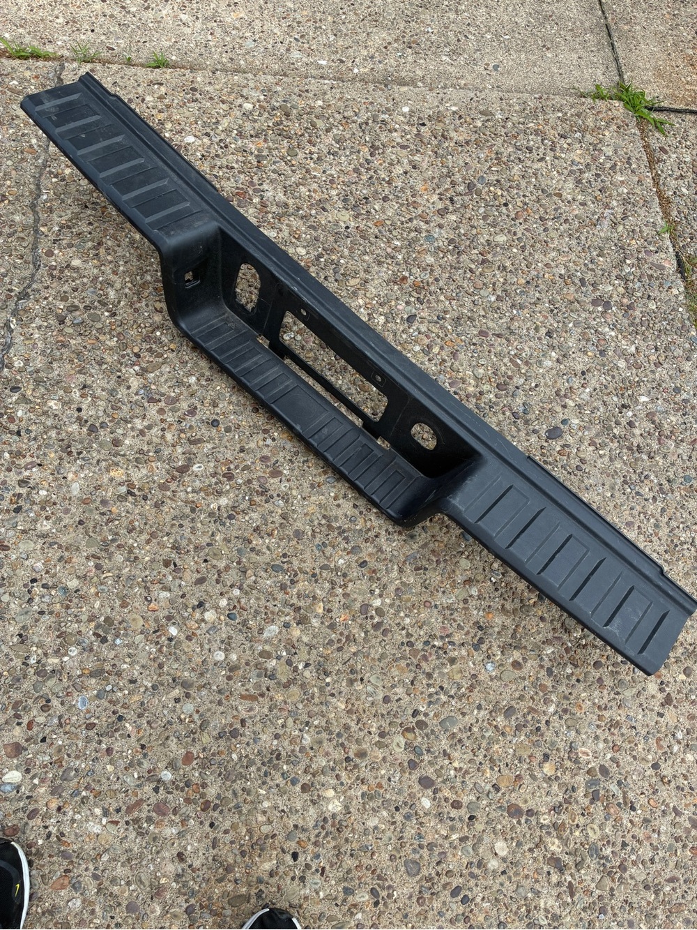 Rear Step Bumper Cover OEM GM off oaf a 2021 GMC Canyon/Chevy Colorado